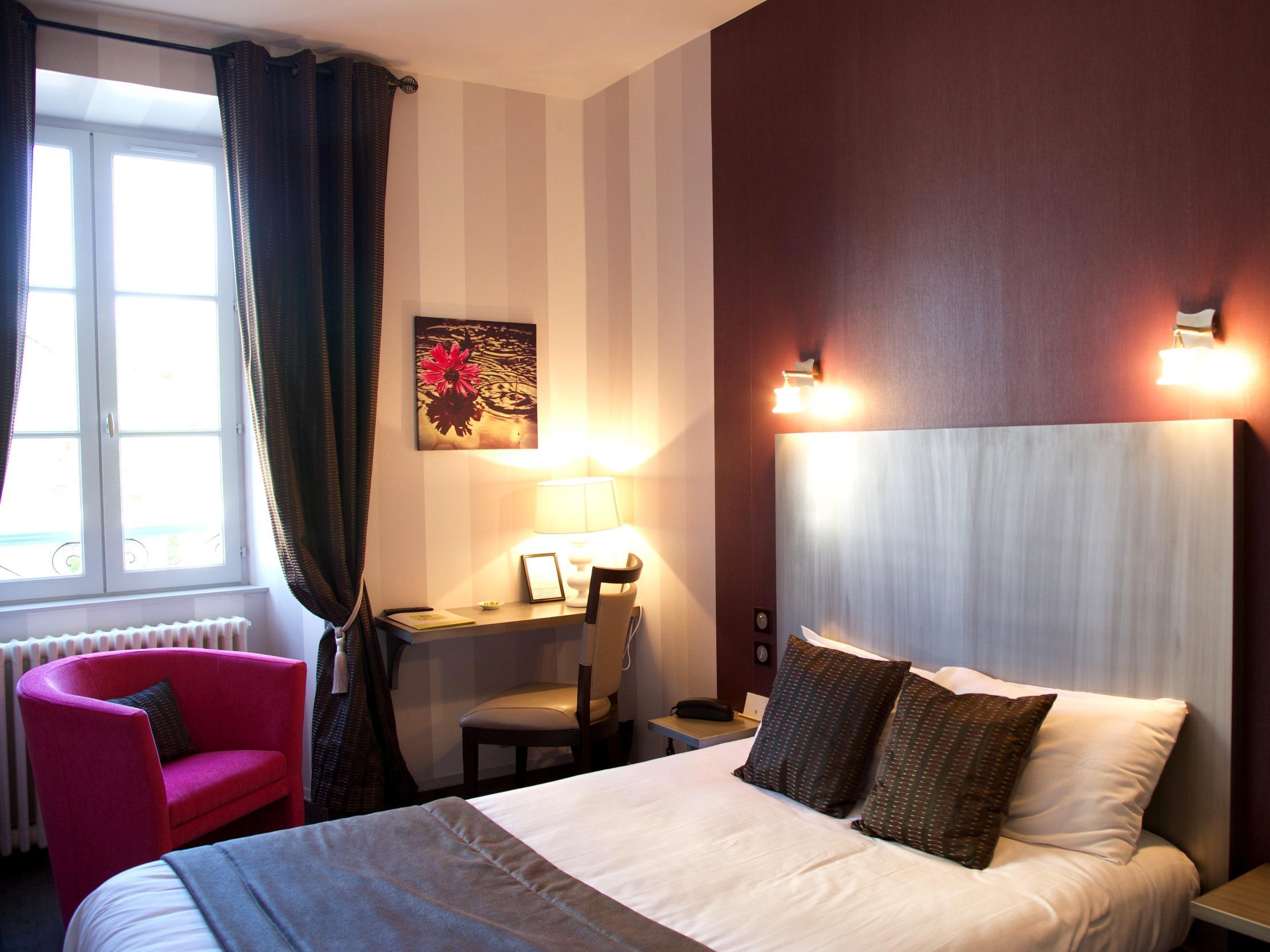 Logis Hotel Restaurant Nougier Saint-Étienne-de-Fursac Dış mekan fotoğraf