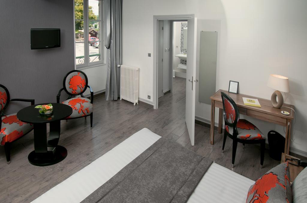 Logis Hotel Restaurant Nougier Saint-Étienne-de-Fursac Dış mekan fotoğraf